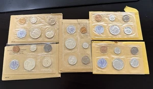 5 Philadelphia Mint Sets 2-1960 2-1964 1-1961 - 5 Coin Sets With 90% Silver - Picture 1 of 6
