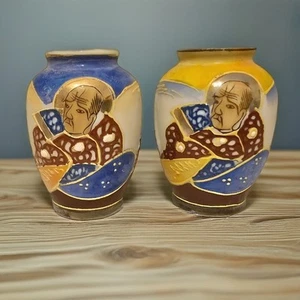 2 Vintage Occupied Japan Miniature Vases Moriage Satsuma Style Hand Painted Set - Picture 1 of 22