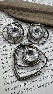 Vintage 80er Jahre Rivoli Schliff Kristall Brosche & Ohrringe Set Silberfarben Schmuck 🤍 - Bild 1 von 20
