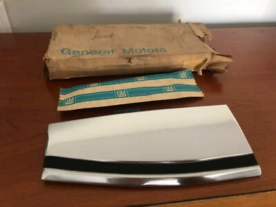 1968 Oldsmobile Delmont 88 Front Fender Molding Trim LH NOS 230415 - Image 1 of 4