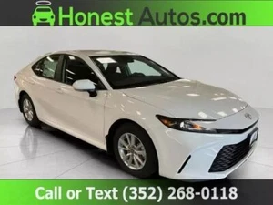 2021 Toyota Camry LE - Picture 1 of 12