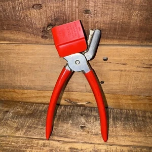 The "YORK" Texan Nut Sheller\Cracker ~ Shellfish Leg Opener Made In USA 7.5" - Picture 1 of 8