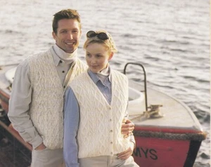 Cabled vest for women men knitting pattern 8 ply copy 80-105 cm - Picture 1 of 2