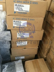 NEW YASKAWA AC SERVO MOTOR SGM-08A3NT12 SGM08A3NT12 1PCS - Picture 1 of 1