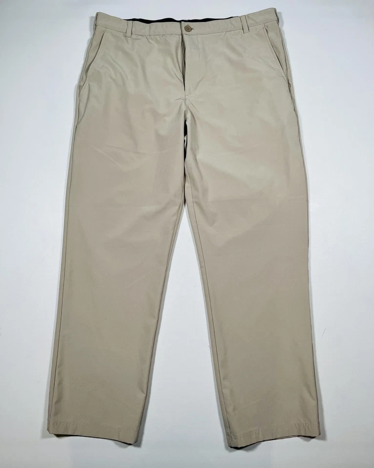 Calça de golfe masculina IZOD 40x32 cáqui frente plana zíper mosca costas Welt bolsos chino - Imagem 1 de 4