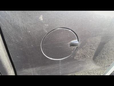 2014 2015 2016 2017 2018 2019 GMC SIERRA 1500 Fuel Filler Door  Foto 1 de 4