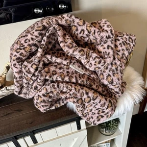 Coperta ghepardo rosa Minky Couture grande morbida 69X60 - Foto 1 di 3