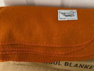 Woolly Mammoth Merino Wool Camp Blanket 66" x 90", Hunter Green Cold Weather - Picture 1 of 5
