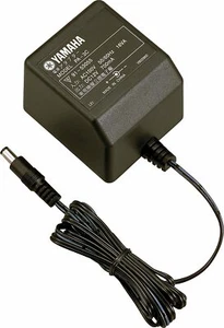 YAMAHA Power Adapter PA-3C Power Supply Standard: DC12V/700mA - Picture 1 of 3