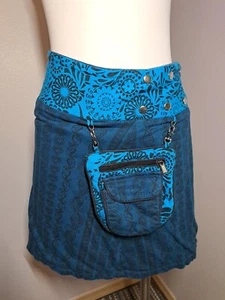 Gonna blu reversibile ZAND AMSTERDAM con borsa festa floreale vita hippie a scatto - Foto 1 di 10