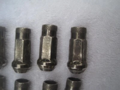 Tuerca de rueda Scion FR-S SR48-P1.25 2013-16 Foto 1 de 4