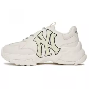 MLB Big Ball Chunky A Classic "New York Yankees" (3ASHCS12N-50WHS) Size 10 - Picture 1 of 6