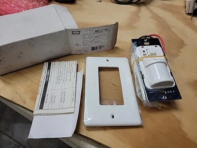 Sensor interruptor de pared Hubbell WS1277W blanco nuevo  Foto 1 de 3