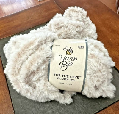 ПРЯЖА BEE меха любовь золотой лисы моток 7 унций 37 ярдов ~ вышел из упаковки - Изображение 1 из 4