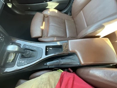 (LID ARMREST ONLY) Console Front Sedan Canada Market Floor Fits 06-08 BMW 323i 2 Foto 1 de 4