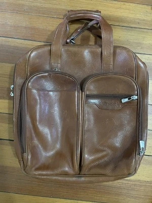 Mochila de cuero Bosca soporte para computadora portátil unisex para hombre Foto 1 de 4