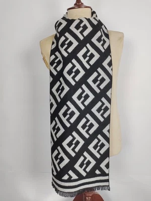 Lenços de inverno FENDI genuíno vintage estampado preto/cinza lã cashmere - Imagem 1 de 4