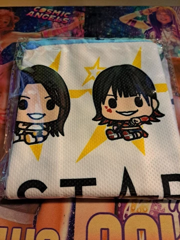 Stardom Yuru-Sta Cool Acrylic Chibi Anime Microfiber Towel Starlight Kid Giulia Cover