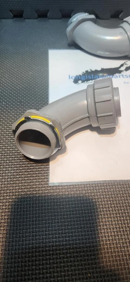 Arlington NMLT90150 1-1/2" 90 Degree Carflex Liquid Tite Connector