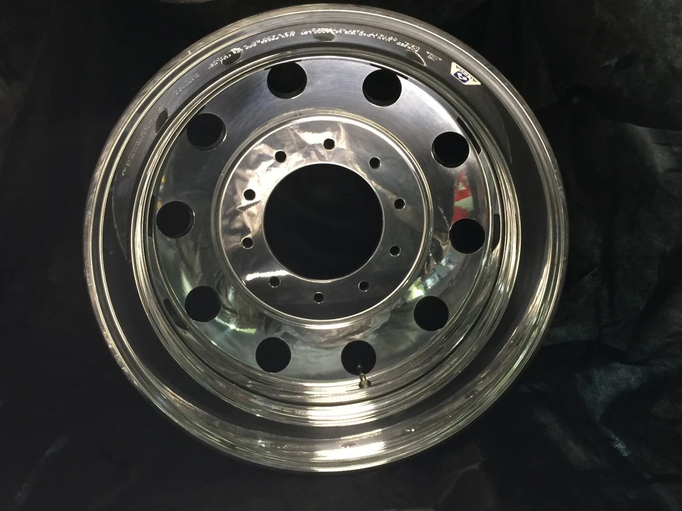 19.5 X 6 Dodge RAM 4500-5500 Alcoa Wheels 763297 "new" 10 Lug Wheel