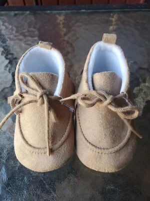 Little Me baby boy or girl shoes size 2/3 6-12 Months Tan NWOT - Image 1 of 4