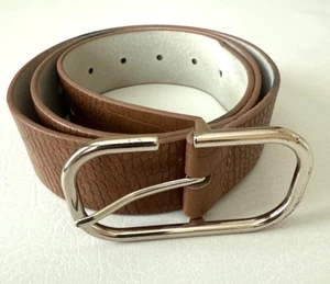 White House Black Marker Women Belt Size M Brown 1.5" Faux Leather Back Leather - Picture 1 of 14