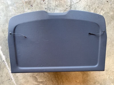 Porsche Macan 2015-2024 Cubierta de compartimento de equipaje Estante de paquete Negro Usado Foto 1 de 3