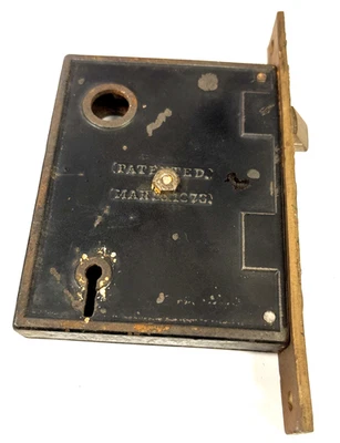 Patente 1873 MW Mallory Wheeler Co. Mortise Fechadura de Porta Interior Eastlake Faceplate - Imagem 1 de 4