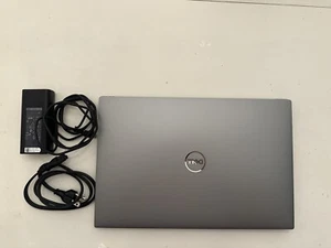 Dell Precision 5560 15.6" FHD+ 2.5 GHz i7-11850H 32GB 512GB - Nvidia T1200- Gray - Afbeelding 1 van 16