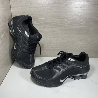 Tênis esportivo feminino 2010 Nike Shox Navina preto nobuck 356918-022 tamanho 6.5 - Imagem 1 de 4