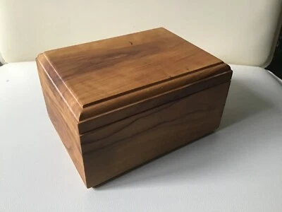 CHERRY WOOD TRINKET BOX. - Image 1 of 4
