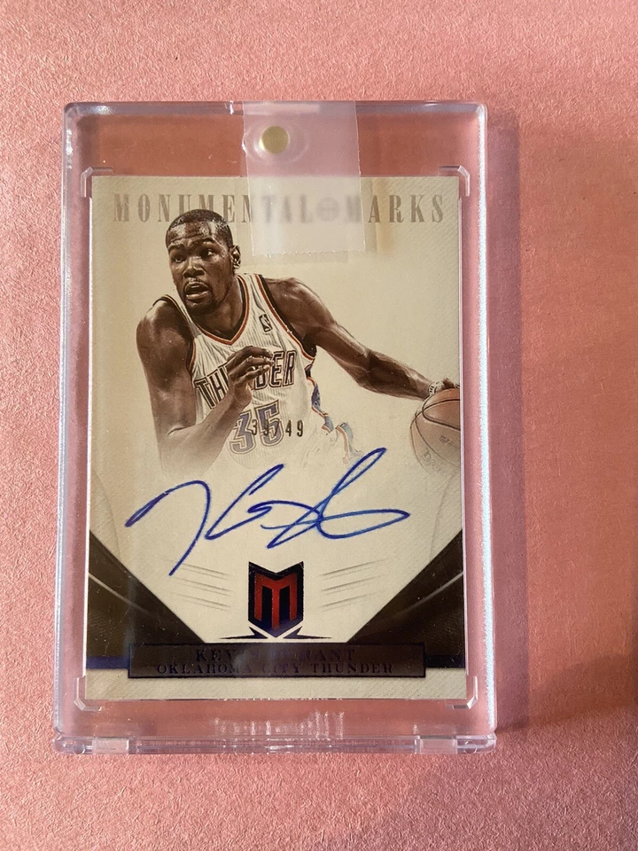 Kevin Durant 2012-13 Panini Momentum Monumental Marks Auto Autograph 39/49 seal - Image 1 of 2