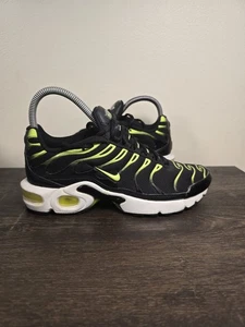 Nike Air Max Plus Black Volt Neon Größe 5Y Damen-Laufschuhe Größe 6,5 - Bild 1 von 6