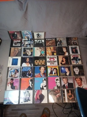 LOT Of 39 CD Mixed Genres U2, Rod Stewart, Cher, Celine, McFerrin, Scandal, More Foto 1 de 4