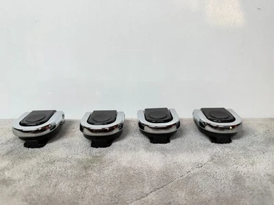 2004-2017 宝马 X3 E83 F25 后备箱货物绑钩环 4 件套原始设备制造商 7331198 — 第 1/4 张图片