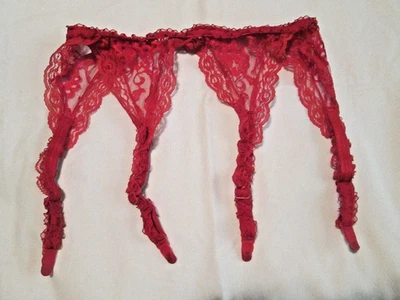 Sexy Liguero De Colección Frederick's of Hollywood Retro Rojo Encaje Nylon 22"-25" Cintura Foto 1 de 4