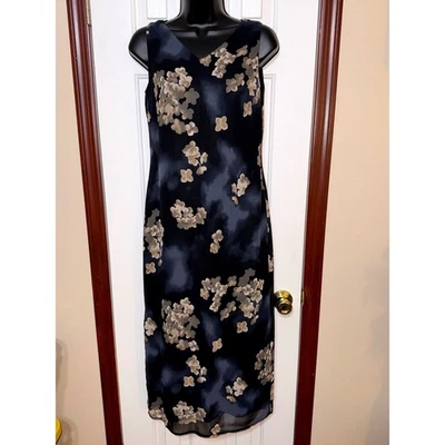 Maxi Vestido Floral Petite Sophisticate Sin Mangas Hecho en Italia Talla 2 Foto 1 de 4