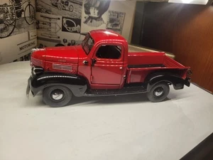 DANBURY MINT 1941 DODGE PICKUP TRUCK 1:24 SCALE DIE CAST - Picture 1 of 4