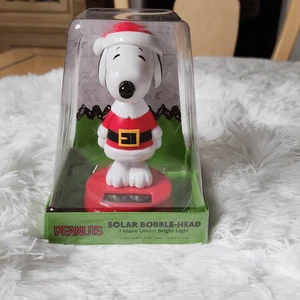 Peanuts Christmas Snoopy Solar Wackelkopf - Bild 1 von 3