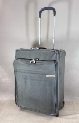 Maleta Briggs & Riley 24 pulgadas línea base vertical oliva ampliable a cuadros U524X Foto 1 de 4