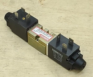 Numatics Solenoid Valve 031SS5002000030 with 110 VAC Control Coils - NEW - Picture 1 of 4