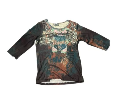 Camisa tatuaje Belle Vue Gardens manga media Y2K Vanilla Sugar 2000’s   Foto 1 de 3