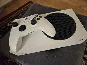 Microsoft Xbox Series S 512GB SSD - Spielekonsole - Weiß - inklusive Controller - Bild 1 von 2