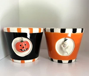 VTG 2 Pc 4” Orange Black Halloween Pumpkin Jack O’Lantern Ghost Ceramic Planters - Picture 1 of 16