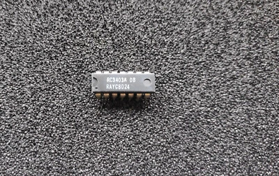 RC3403ADB - RAYTHEON DIP14 - Ground Sensing Quad Operational Amplifier