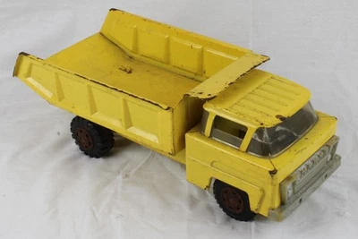 Camión de volteo Marx - Lumar vintage de metal amarillo 18" Foto 1 de 4