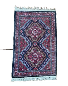 Alfombra base de lana y algodón hecha a mano 51"X 30"W - Imagen 1 de 5