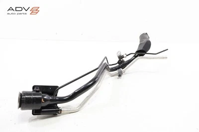 2021-2024 LEXUS IS500 IS350 IS300 TANQUE DE GASOLINA LLENADO CUELLO MANGUERA TUBO OEM Foto 1 de 4