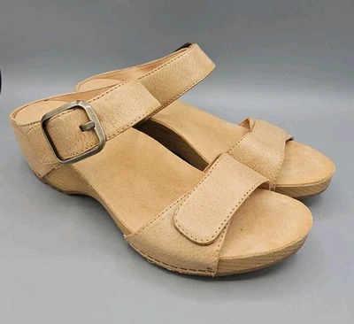 Dansko Tanya Sandals Women Sz 40 10 10.5 Shoes Brown Leather Wedge Heel Slip On - Image 1 of 4
