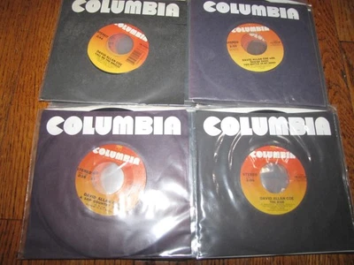 DAVID ALLAN COE- COLLECTION OF DAVID ALLAN COE 7" SINGLE2 - LOT OF 17 45 RPM - Image 1 of 4